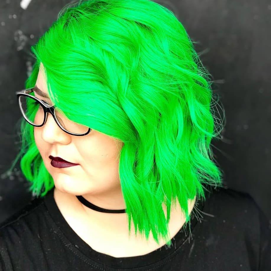 Iroiro 350 UV Reactive Green Neon Vegan Cruelty-Free Semi-Permanent Hair Color - Image 6